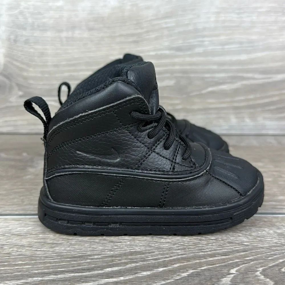 Nike Woodside 2 High Top ACG Triple Black Toddler Boys Sz 7 Rain Snow Boots